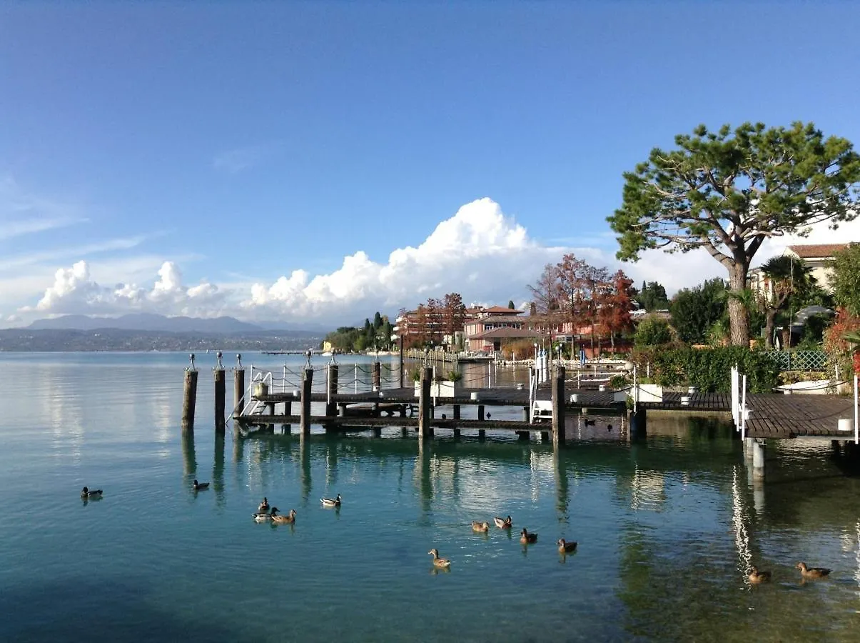Apartment Alma Garda Home Sirmione Italy
