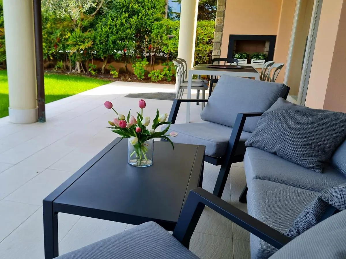 Apartment Alma Garda Home Sirmione