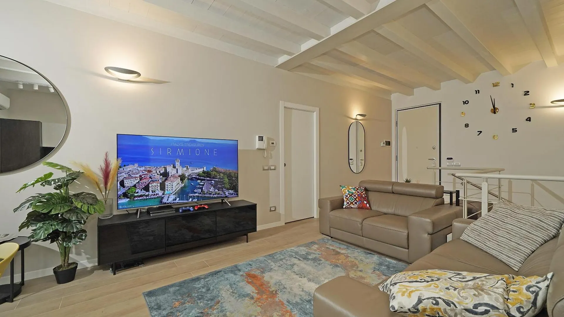 Apartment Alma Garda Home Sirmione Italy
