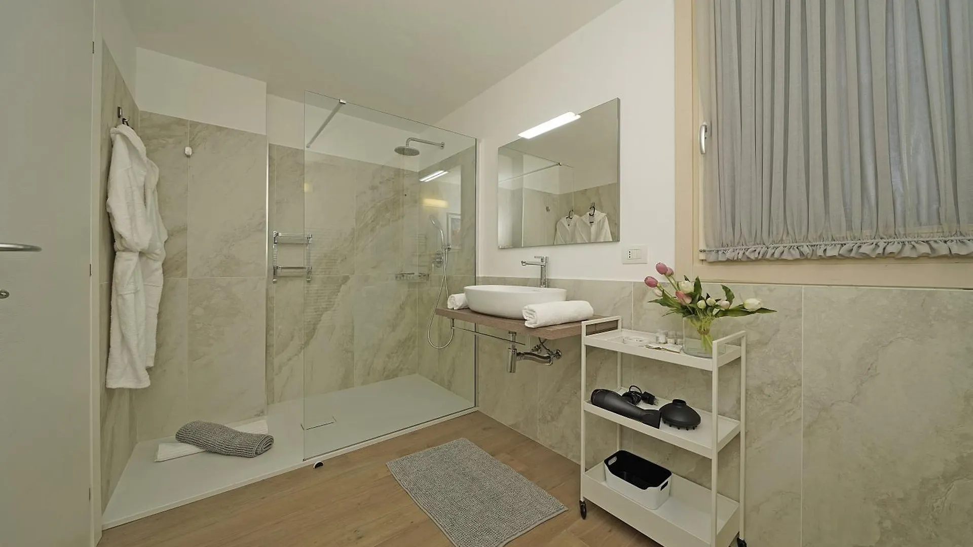 Alma Garda Home Sirmione Italy
