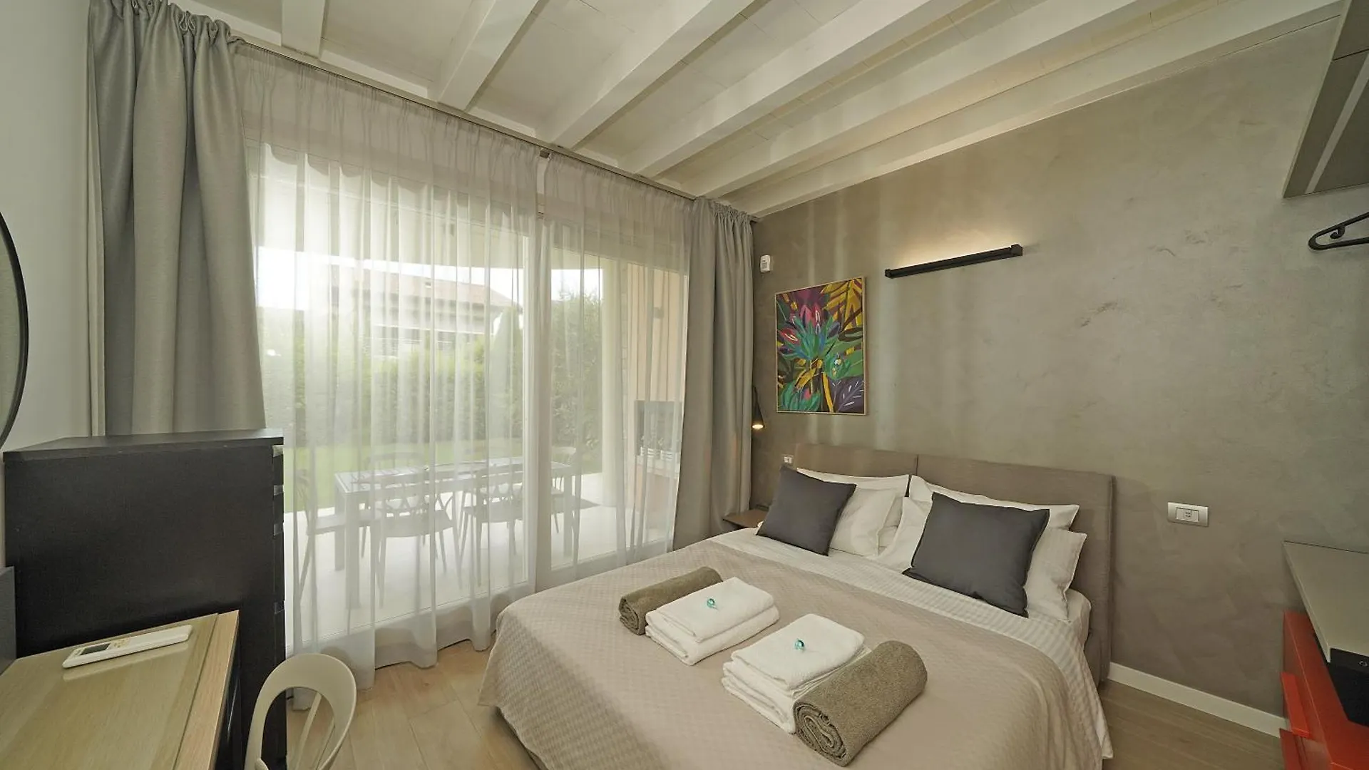 Apartment Alma Garda Home Sirmione